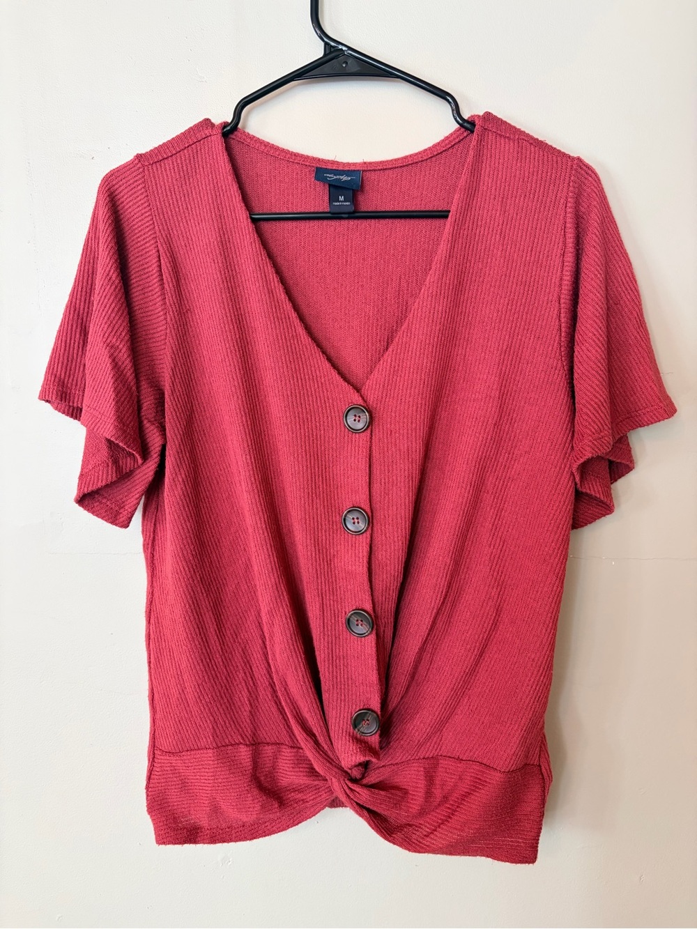 Daytrip Button Front Twist Hem Top M